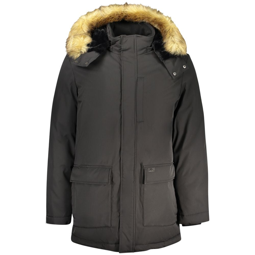 This Hooded Parka by Guess Jeans for men in polyester fur black presents a enveloping silhouette, meticulously detailed with pockets & hooded and a enveloping hooded neckline.