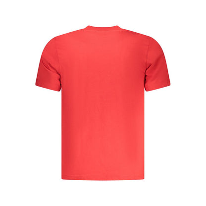 Activewear T-Shirt by North Sails for men in cotton red & print features an contemporary design with , a length, and a contemporary crew neckline.