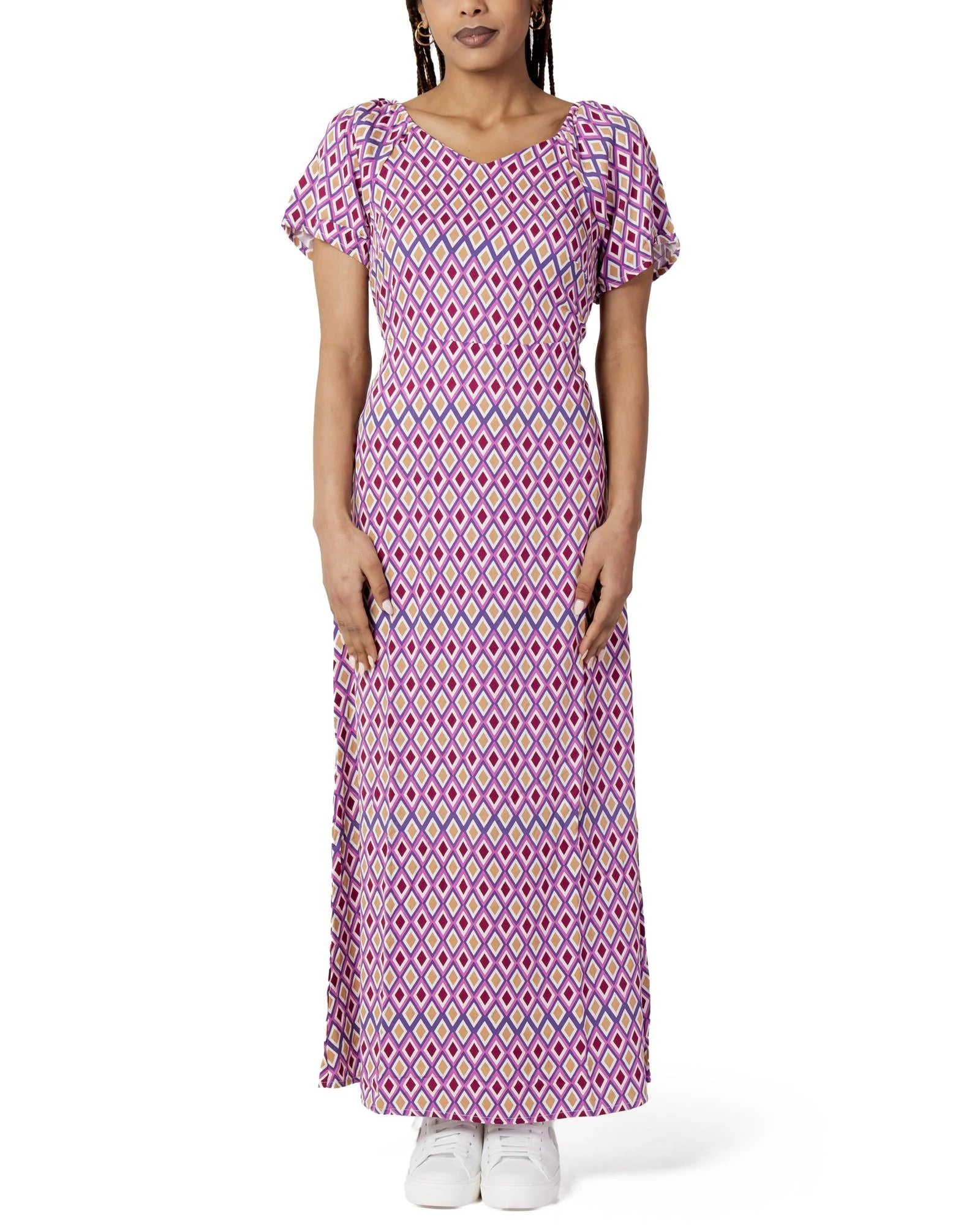 Dress by Only for women in viscose multicolor, natural & patterned presents a sinuous silhouette, showcasing a sophisticated and detailed with a sinuous long for a refined finish.