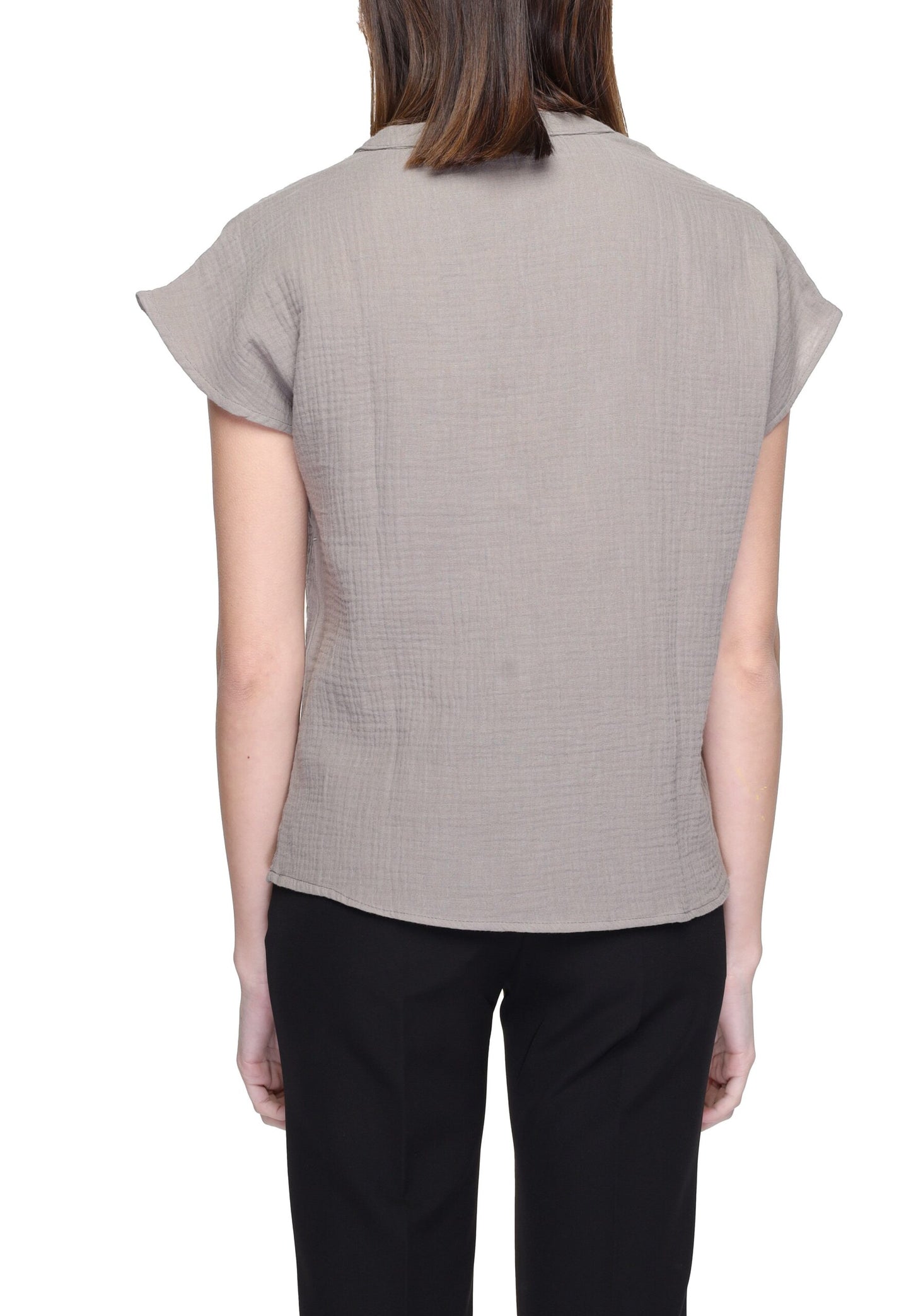 Blouse by Jacqueline De Yong for women in cotton beige & patterned showcases a sublime silhouette, artfully detailed with a sublime and for a sophisticated, sublime finish.