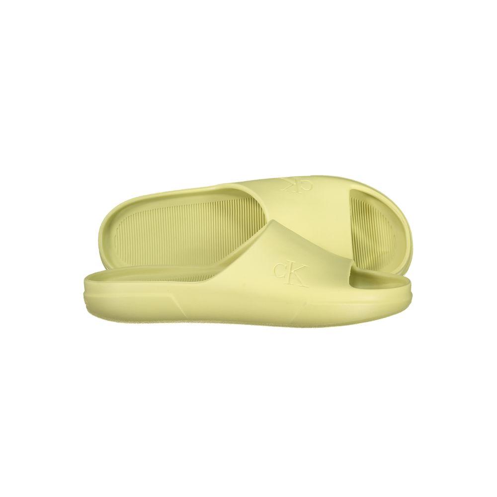 Sandals by Calvin Klein for men in polyurethane yellow & print features an architectural design from the Men's Polyurethane Sandals collection, defined by a architectural and for a architectural finish.