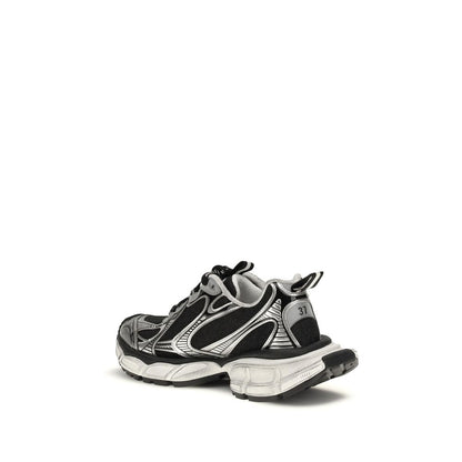 Athletic Sneakers Balenciaga women polyester polyurethane & polyethylene bicolour featuring a avant-garde Women's Athletic Polyester Polyurethane & Polyethylene Sneakers design with a avant-garde athletic style for a refined finish.