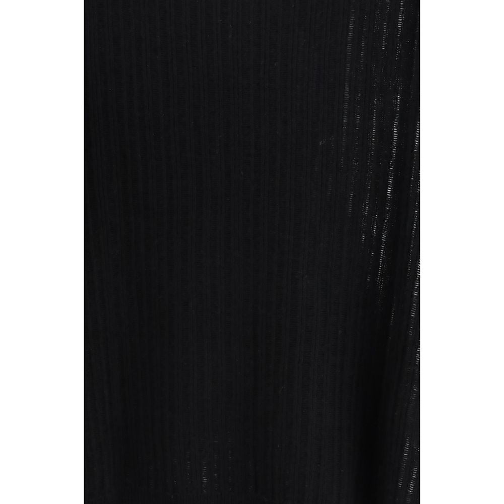 Sweater by Allude for women in cashmere black showcases an masterful silhouette, artfully detailed with a masterful and for a sophisticated, premium finish.