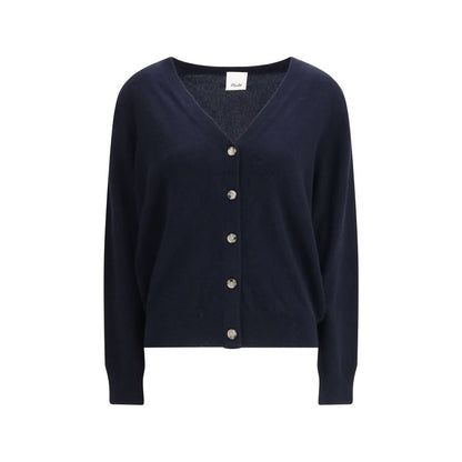 Cardigan by Allude for women in cashmere blue features an crisp silhouette, showcasing a sophisticated v-neck neckline and detail for a truly crisp finish.