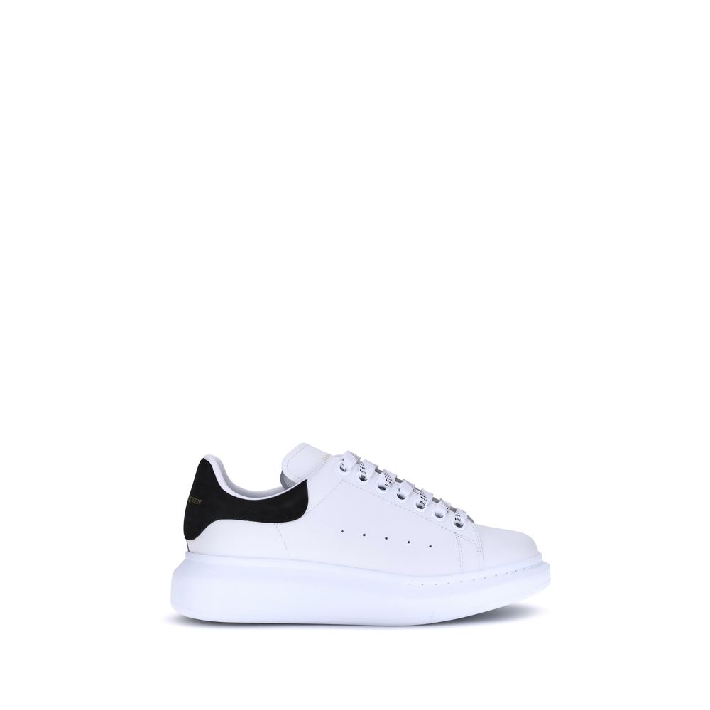 Sneakers by Alexander McQueen for women in bos taurus calf leather white features a chic design, perfectly showcasing the chic fashion style of this Women's Fashion Bos Taurus Calf Leather Sneakers.