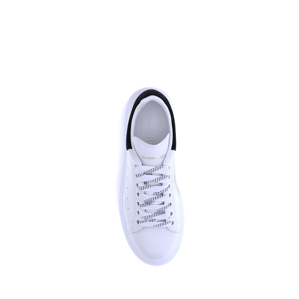 Sneakers by Alexander McQueen for women in bos taurus calf leather white features an timeless silhouette from the Women's Fashion Bos Taurus Calf Leather Sneakers collection, showcasing a signature fashion style with an timeless finish.
