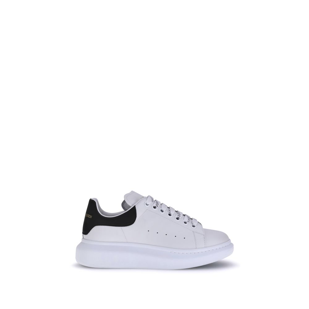 Sneakers by Alexander McQueen for men in bos taurus calf leather white presents a impeccable silhouette as Men's Fashion Bos Taurus Calf Leather Sneakers, expertly defined by a impeccable fashion style for a impeccable, high-fashion look.