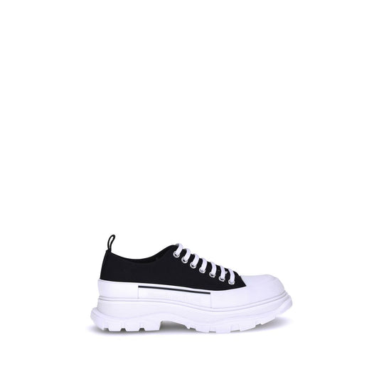 Sneakers by Alexander McQueen for men in canvas black features an versatile design from the Men's Chunky Canvas Sneakers collection, highlighting a versatile chunky style for a premium, high-fashion look.