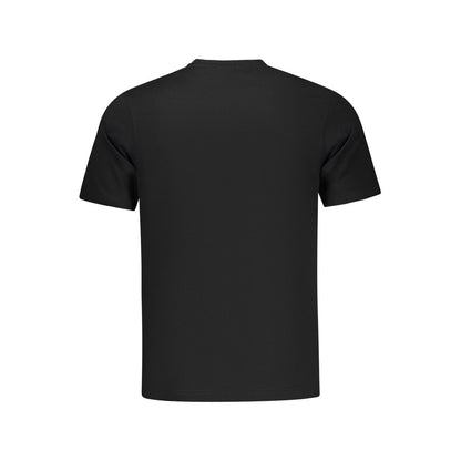 T-Shirt by North Sails for men in cotton black & print features an on trend silhouette, perfectly showcasing a on trend and crew neckline for an elevated aesthetic.