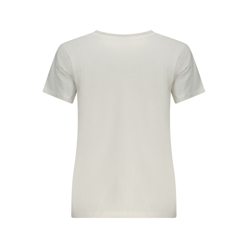 T-Shirt by Pepe Jeans for women in cotton white & print features an on trend silhouette, perfectly showcasing a on trend and for an elevated aesthetic.