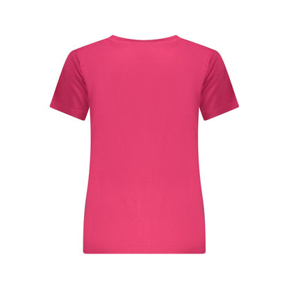 T-Shirt by Pepe Jeans for women in cotton red & print showcases a dramatic silhouette, elegantly detailed with a dramatic and for a truly dramatic finish.