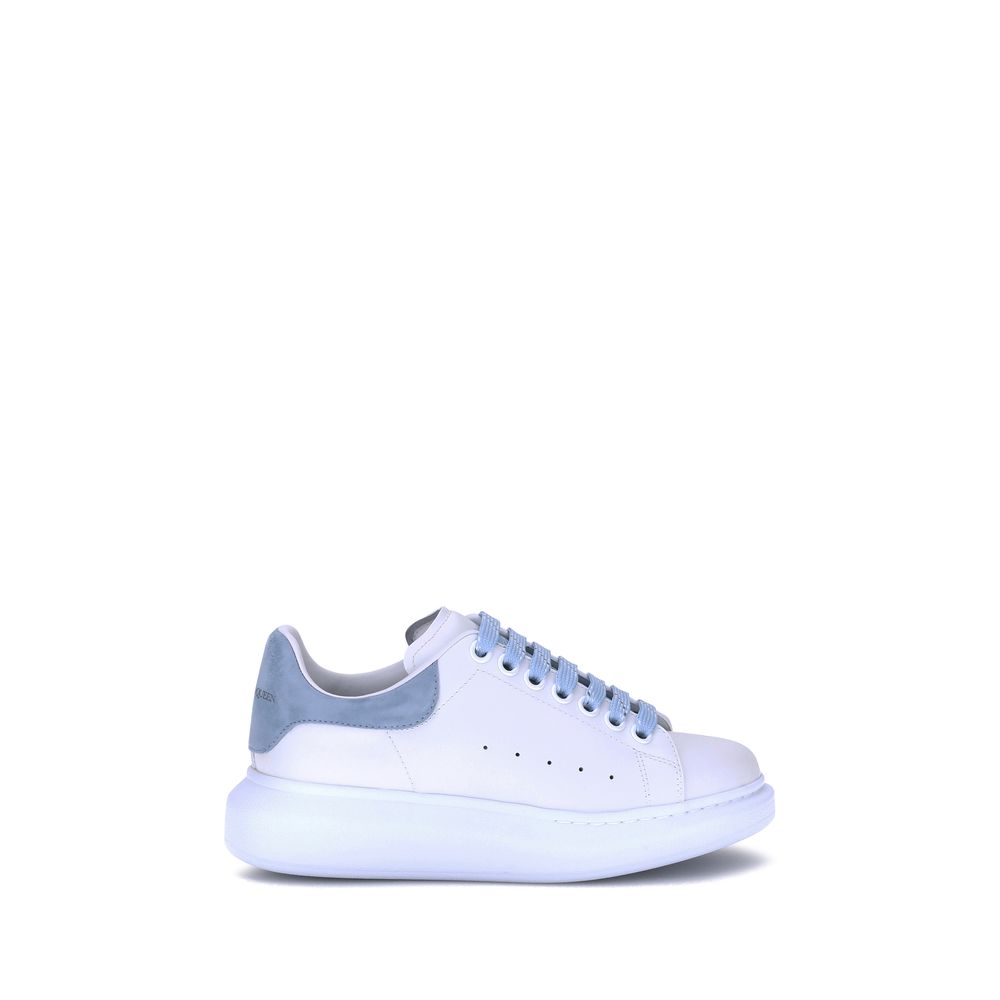 Sneakers by Alexander McQueen for women in bos taurus calf leather blue features an timeless silhouette from the Women's Fashion Bos Taurus Calf Leather Sneakers collection, showcasing a signature fashion style with an timeless finish.