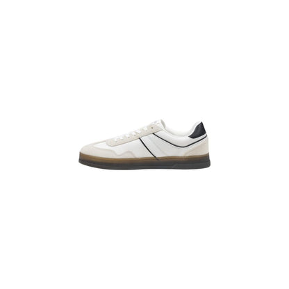 Sneakers by Tommy Hilfiger Jeans for men in polyurethane leather & rubber black features an sumptuous design from the Men's Low-Top Casual Polyurethane Leather & Rubber Sneakers collection, highlighting a sumptuous low-top casual style for a premium, high-fashion look.