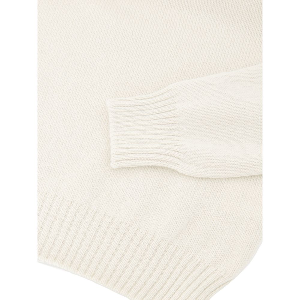 Sweater by Gran Sasso for men in wool white showcases a discreet silhouette, finished with a discreet turtle neckline and for a discreet look.