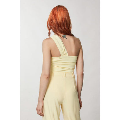 Tank Top by Patrizia Pepe for women in stretch nylon & acetate yellow showcases a sumptuous silhouette, artfully detailed with a sumptuous and for a truly sumptuous finish.