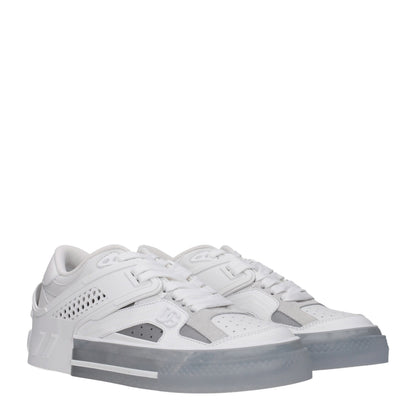 Sneakers by Dolce & Gabbana for men in leather & rubber silver & white presents a sumptuous silhouette, artfully capturing the essence of the Men's Low Top Leather & Rubber Sneakers with its sumptuous low-top style design.