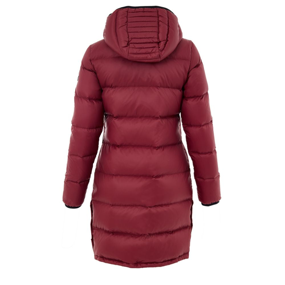 Hooded Puffer Jacket by Moose Knuckles for women in leather cotton & nylon bordeaux presents a effortlessly chic silhouette, showcasing a sophisticated hooded neckline and premium pockets, hooded & insulated for a truly effortlessly chic finish.