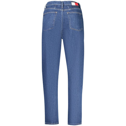 Jeans by Tommy Hilfiger for women in stretch denim cotton blue & signature presents a refined pantology silhouette, artfully defined by a refined pantology tapered-leg & mom, long, and a sophisticated high rise.