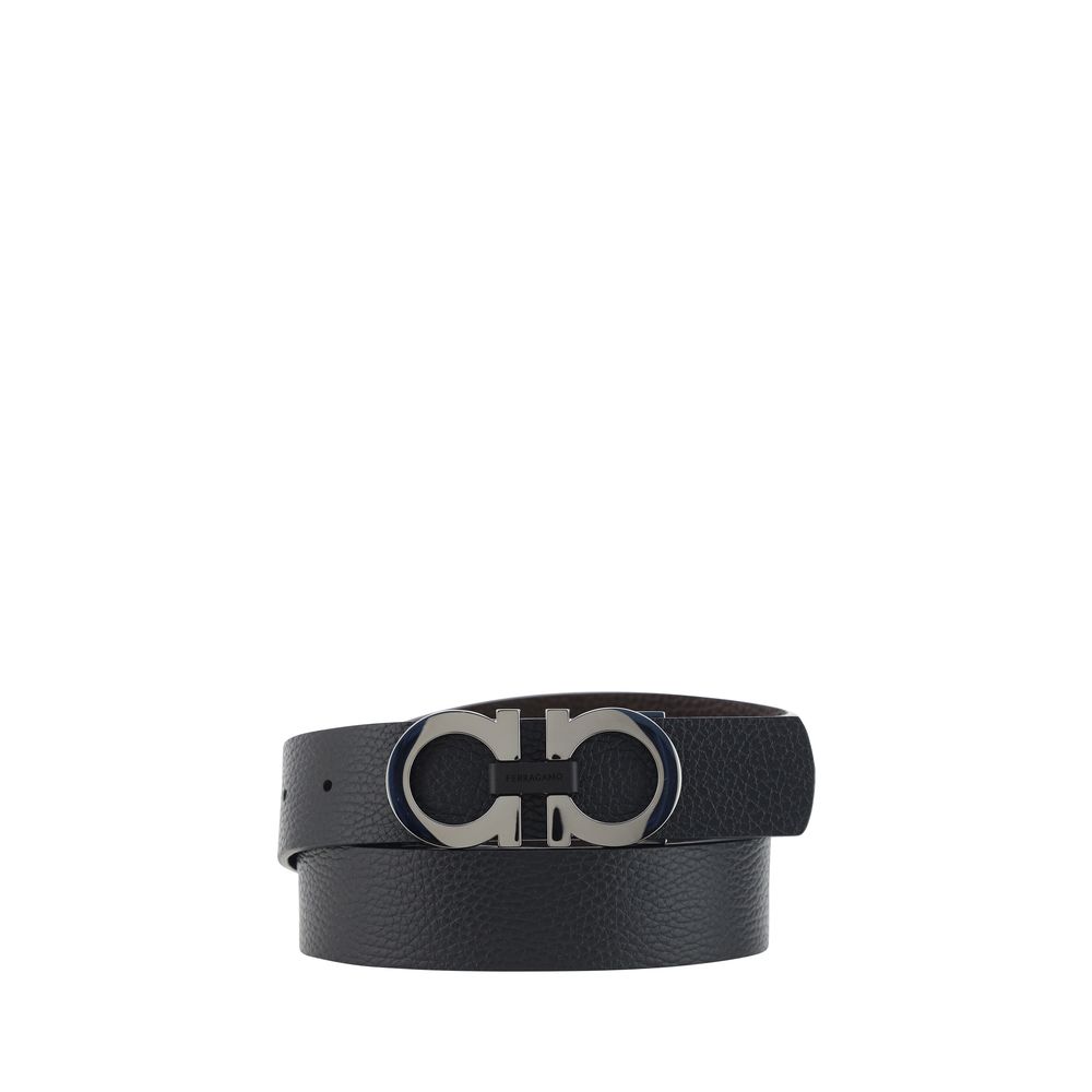 Belt by Ferragamo for men in bos taurus calf leather black features an distinguished design, perfectly showcasing the sophisticated craftsmanship of this distinguished Gancini Bos Taurus Calf Leather Belt.