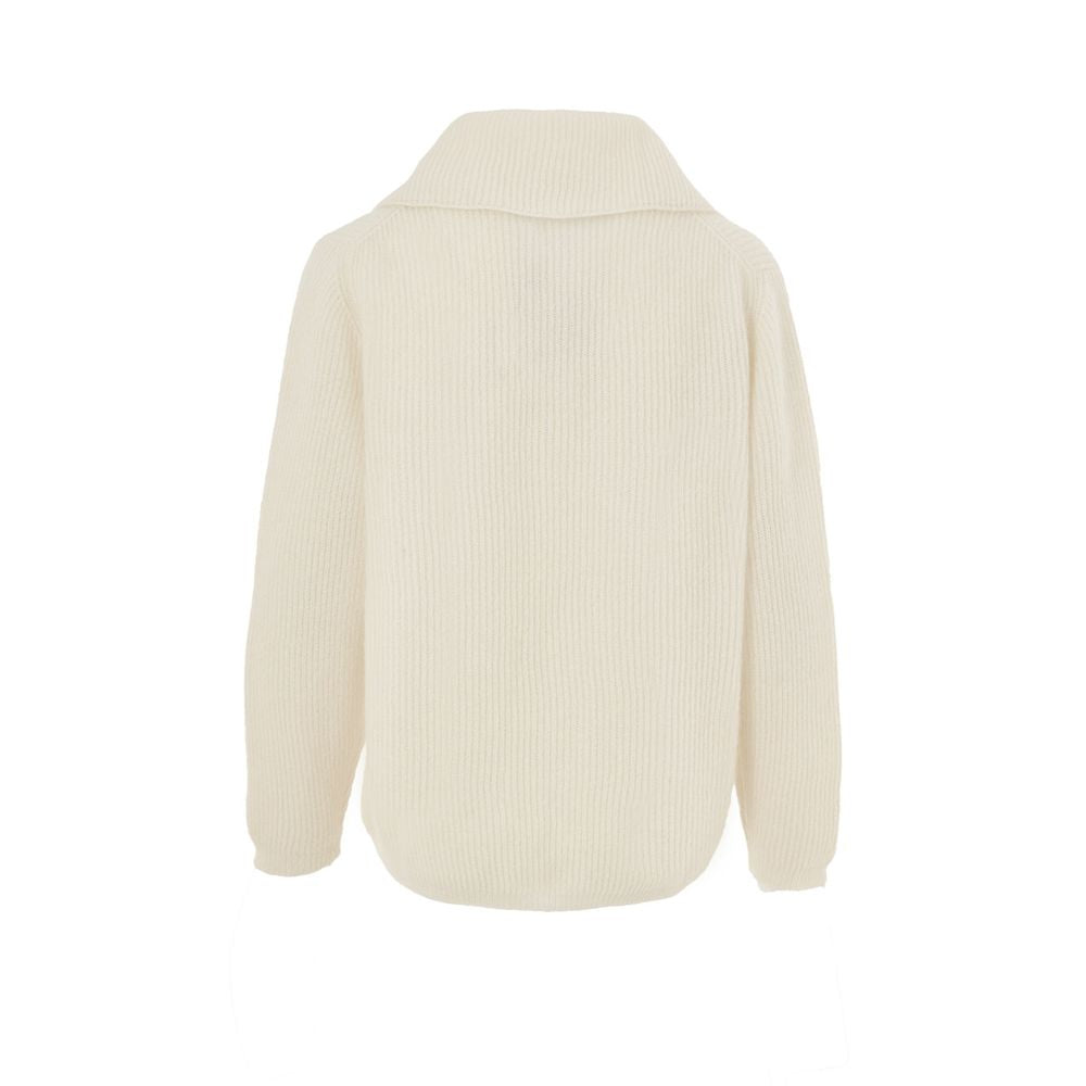 Sweater by Gran Sasso for women in cashmere & polyamide white showcases a sumptuous silhouette, artfully finished with a sumptuous and for a sophisticated, sumptuous look.