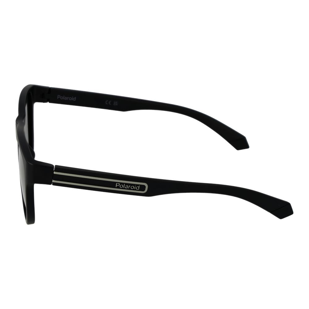 Sunglasses by Polaroid for unisex in black showcases a ethereal silhouette, featuring black coloured frame full-rim round frame design with polarized category-2-medium-tint lens for a ethereal finish.