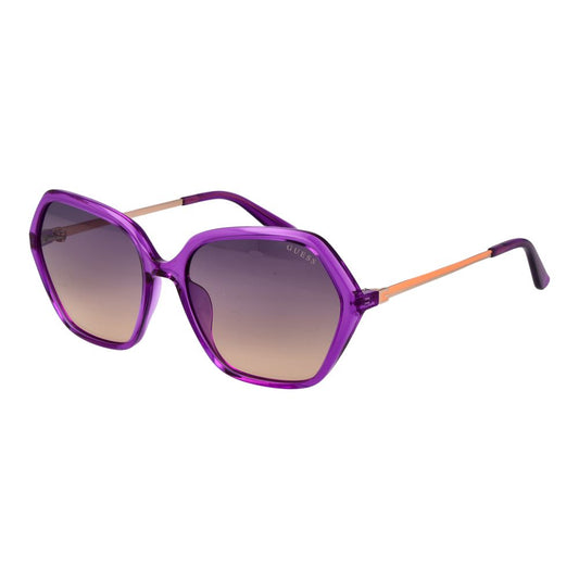 Sunglasses by Guess for women in and multicolor presents a sumptuous silhouette, featuring purple coloured frame and full-rim square frame design with gradient category-2-medium-tint lens for a sumptuous look.