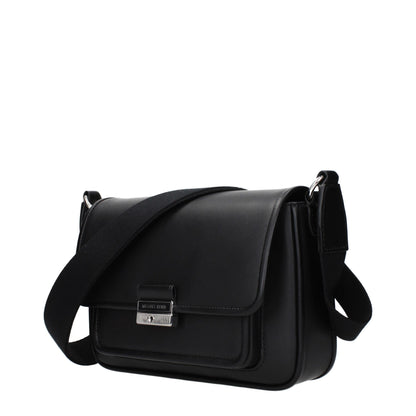 Crossbody Handbag by Michael Kors for women in leather black features a transformative elegance silhouette, showcasing a secure , organized , and versatile crossbody-strap & adjustable-strap for a transformative elegance look.