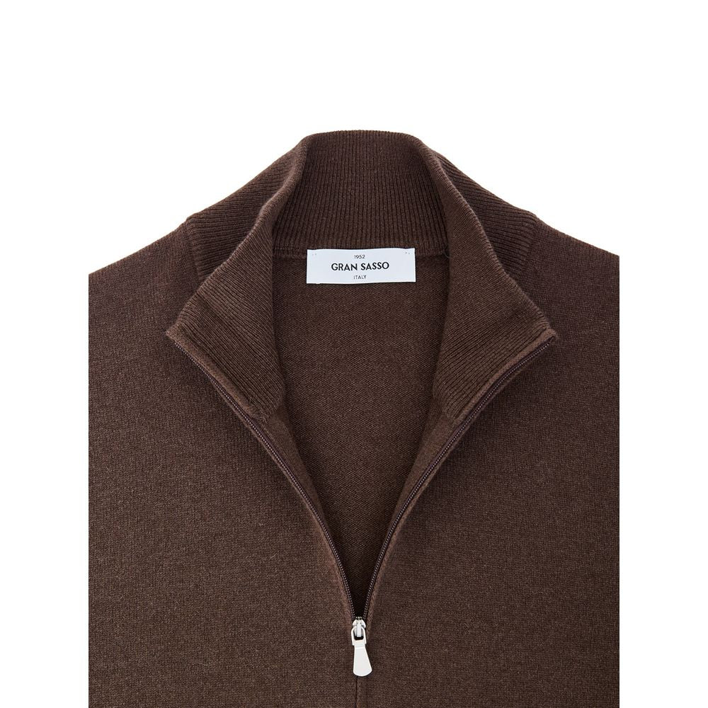 Cardigan by Gran Sasso for men in cashmere & viscose brown features an crisp silhouette, showcasing a sophisticated turtle neckline and detail for a truly crisp finish.