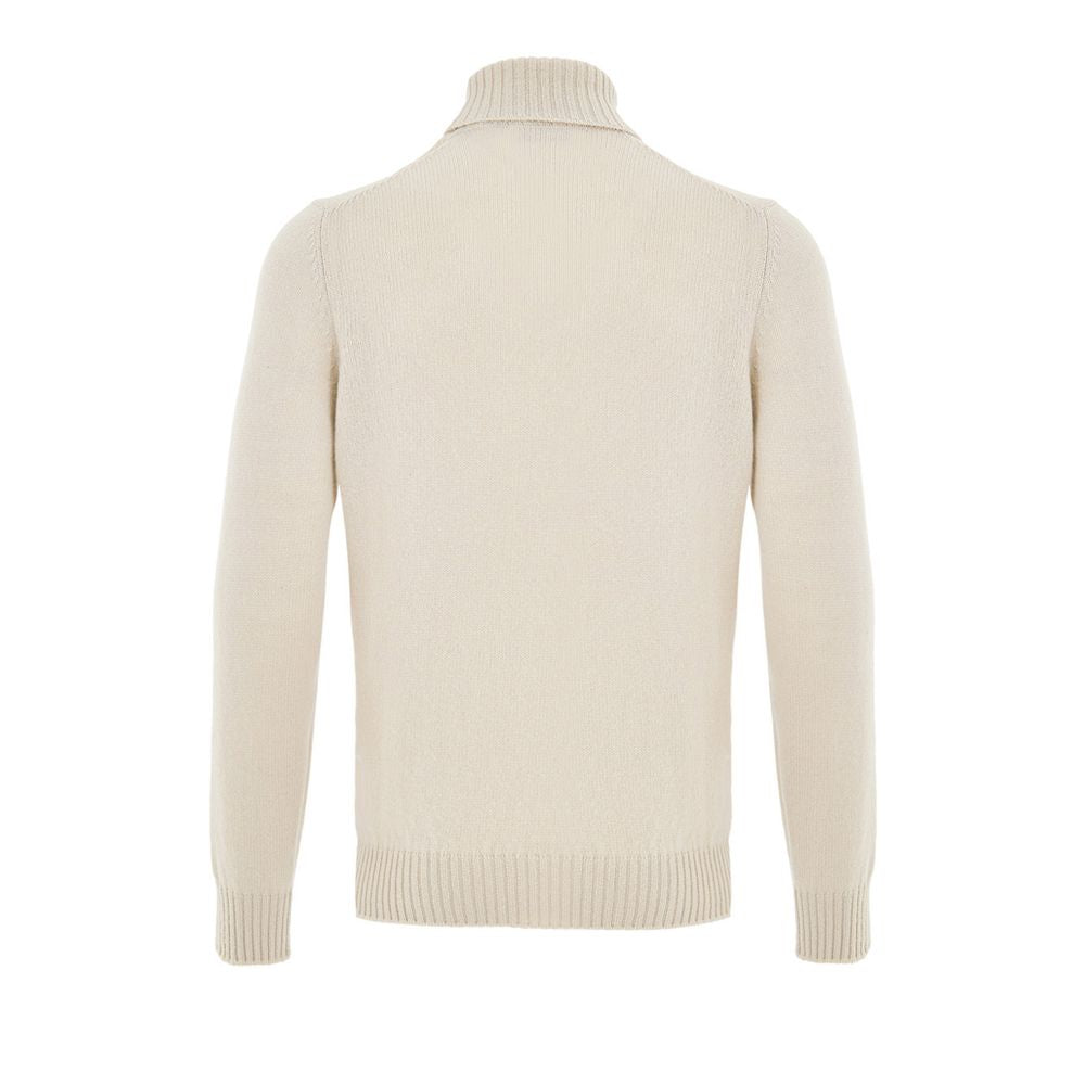 This Sweater by Gran Sasso for men in wool beige presents a understated silhouette, featuring a sophisticated turtle neckline and for a understated finish.