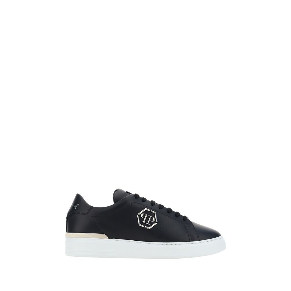 Sneakers by Philipp Plein for men in bos taurus calfskin leather black & monogram features an fashionable silhouette, showcasing the premium Men's Low Top Bos Taurus Calfskin Leather Sneakers in a fashionable low-top style that offers a fashionable finish for refined style.
