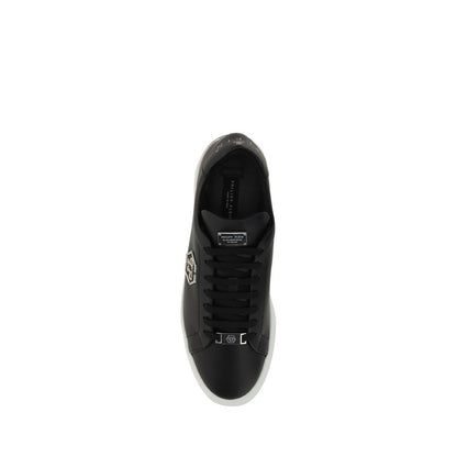 Sneakers by Philipp Plein for men in bos taurus calfskin leather black & monogram features an timeless silhouette from the Men's Low Top Bos Taurus Calfskin Leather Sneakers collection, showcasing a signature low-top style with an timeless finish.