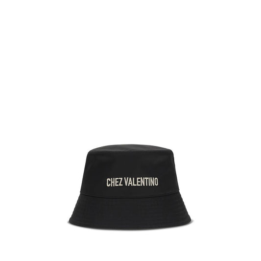 Bucket Hat by Valentino Garavani for men in cotton polyester black features an cosmopolitan chic silhouette, showcasing the cosmopolitan chic design of the Cotton Polyester Bucket Hat collection with a sophisticated cosmopolitan chic finish.