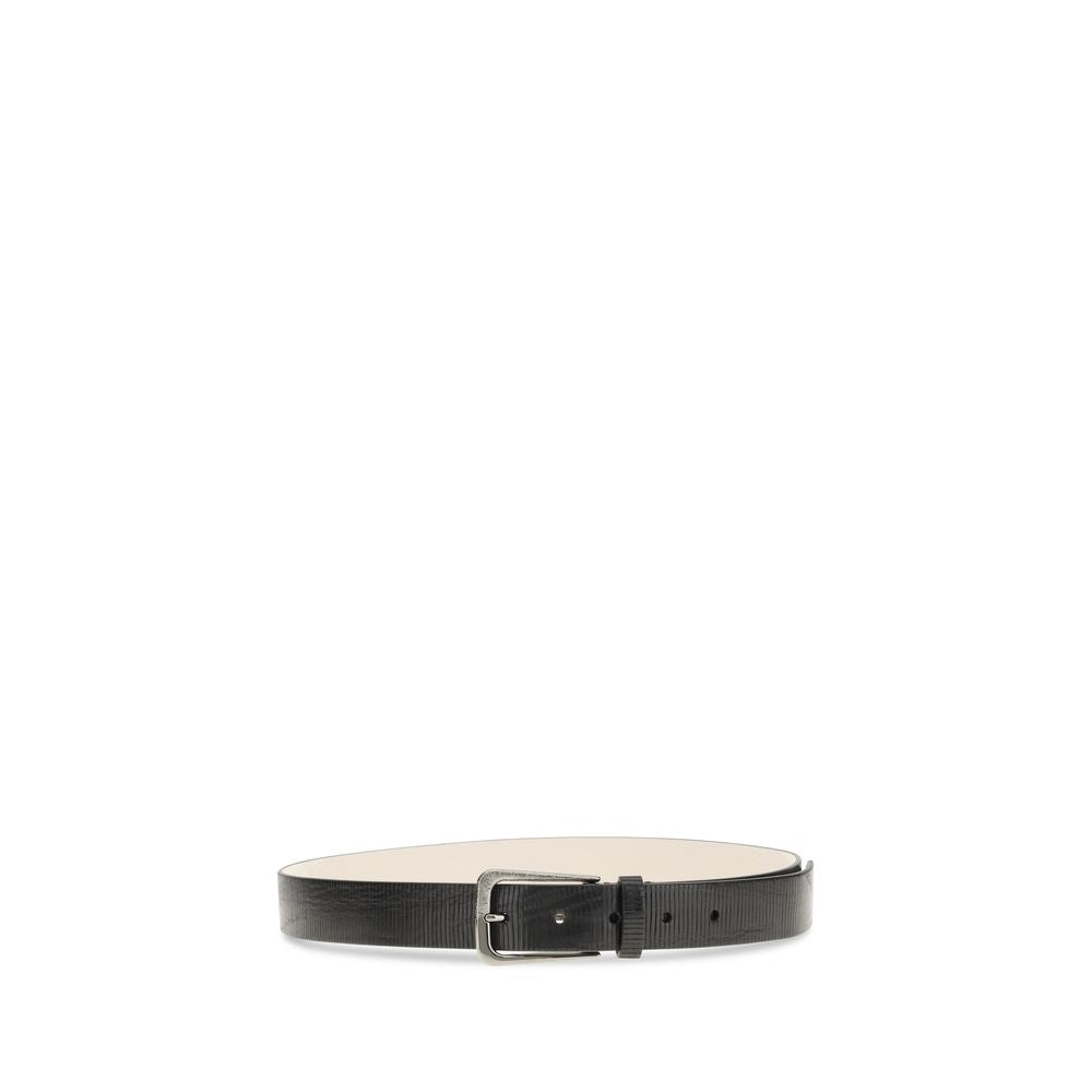 Belt by Brunello Cucinelli for women in bos taurus calf leather black features a artisanal-chic design, artfully capturing the essence of the Bos Taurus Calf Leather Belt with a artisanal-chic finish.