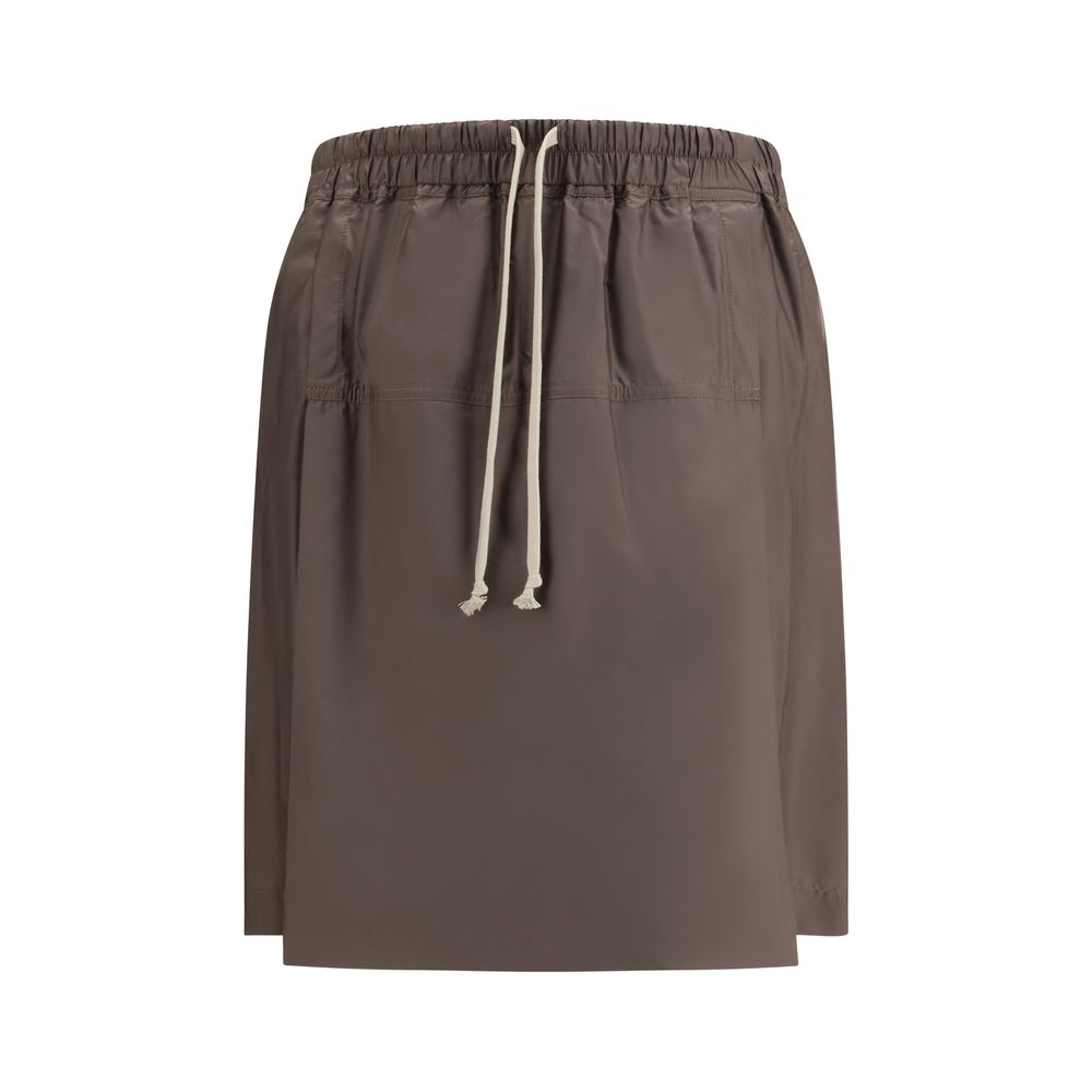 Bermuda Shorts by Moncler x Rick Owens for men in nylon & polyester brown features a sartorial silhouette, showcasing a sartorial regular-fit and short with a sophisticated for a sartorial look.