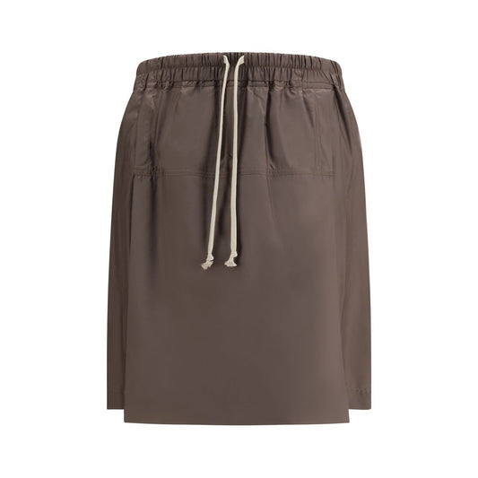 Bermuda Shorts by Moncler x Rick Owens for men in nylon & polyester brown features a sartorial silhouette, showcasing a sartorial regular-fit and short with a sophisticated for a sartorial look.