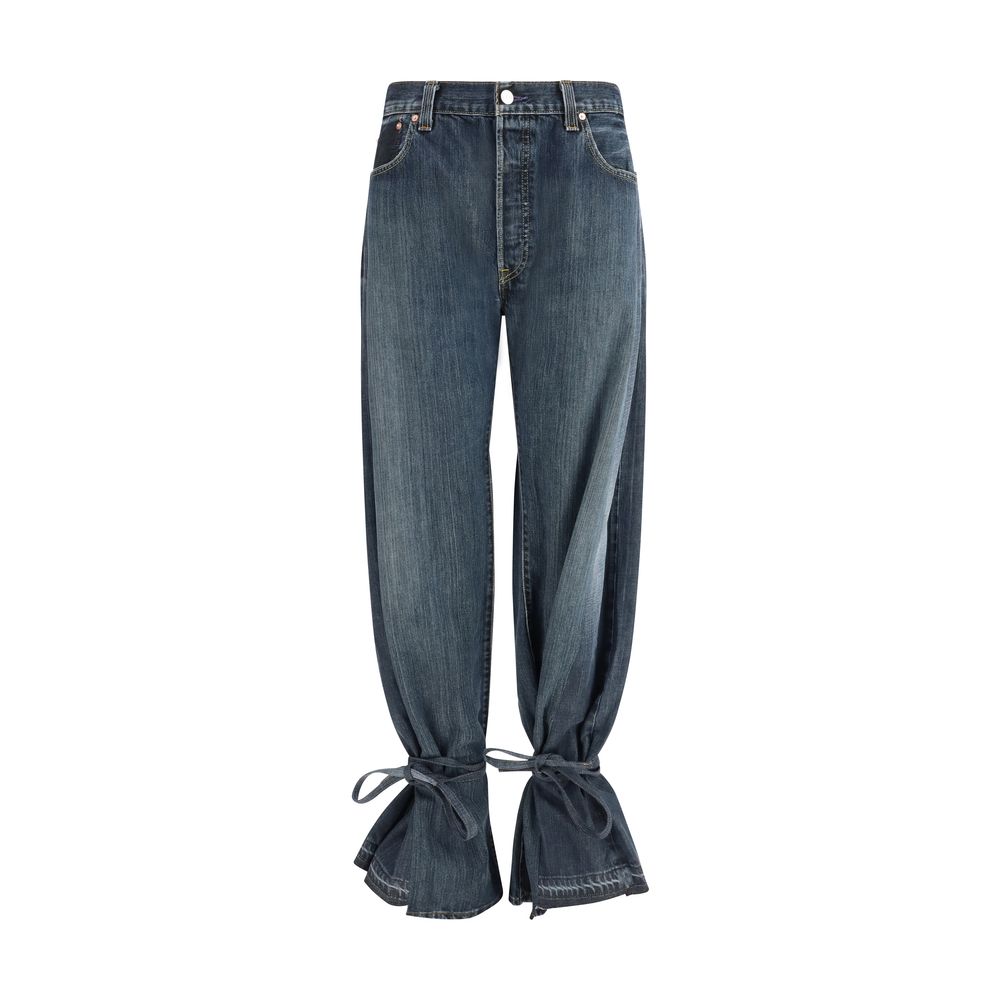 Jeans by E.L.V. DENIM for women in denim cotton gray features a polished silhouette with a polished straight-leg & regular-fit, reaching a polished long and finished with a polished high rise.