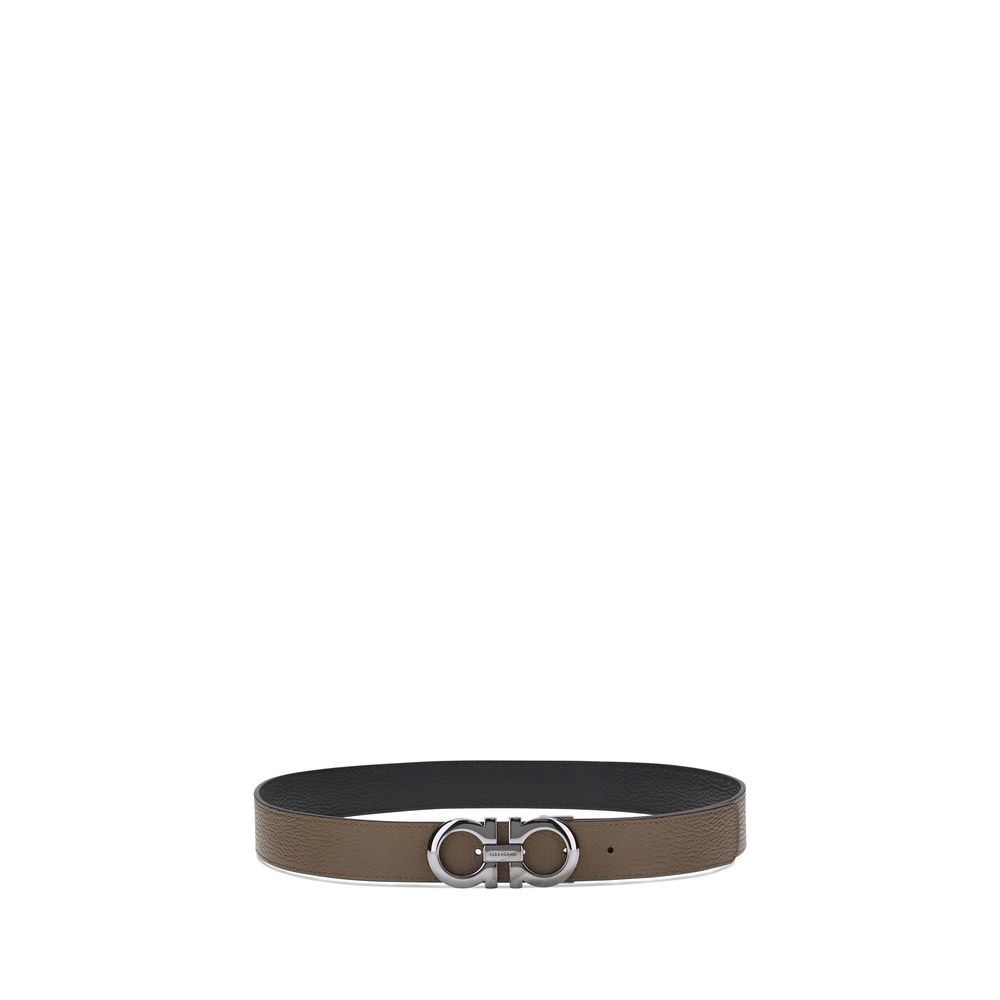 Belt by Ferragamo for men in bos taurus calf grained leather brown features an artisanal finish, elegantly showcasing the signature style and artisanal craftsmanship of the Gancini Bos Taurus Calf Grained Leather Belt design.