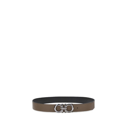 Belt by Ferragamo for men in bos taurus calf grained leather brown features an artisanal finish, elegantly showcasing the signature style and artisanal craftsmanship of the Gancini Bos Taurus Calf Grained Leather Belt design.
