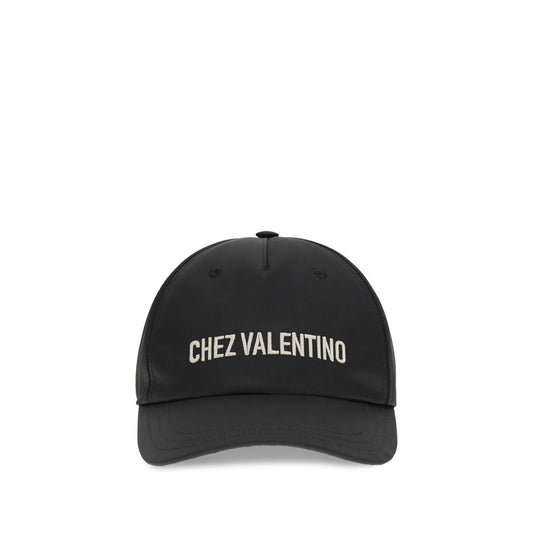 Baseball Cap by Valentino Garavani for men in cotton black features a distinguished silhouette, showcasing the distinguished design of the Cotton Baseball Cap for a sophisticated, elevated look.