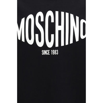 Sweatshirt by Moschino for men in organic cotton black, signature & print features an exquisite silhouette, showcasing and crew neckline details for a exquisite look.