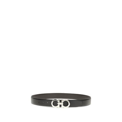 Belt by Ferragamo for men in bos taurus calf leather black & silver features an distinguished design, perfectly showcasing the sophisticated craftsmanship of this distinguished Gancini Bos Taurus Calf Leather Belt.