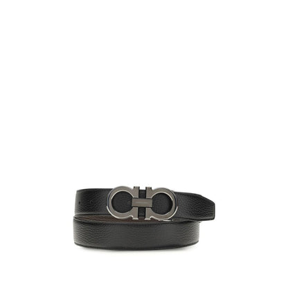 Belt by Ferragamo for men in bos taurus grained calfskin leather black features an artisanal finish, elegantly showcasing the signature style and artisanal craftsmanship of the Gancini Bos Taurus Grained Calfskin Leather Belt design.