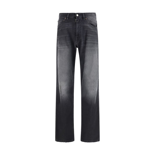 Jeans by MM6 for men in denim cotton black presents a tailored silhouette, showcasing a tailored straight-leg & regular-fit and long cut with a refined for a truly tailored aesthetic.