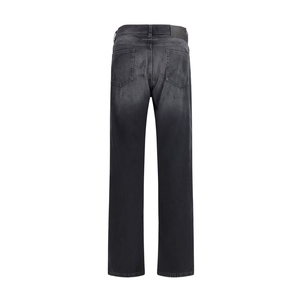 Jeans by MM6 for men in denim cotton black features an sartorial straight-leg & regular-fit and long with a cut for a sartorial finish.