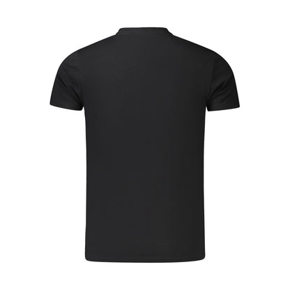 T-Shirt by Pepe Jeans for men in stretch cotton black & print features an on trend silhouette, perfectly showcasing a on trend and for an elevated aesthetic.
