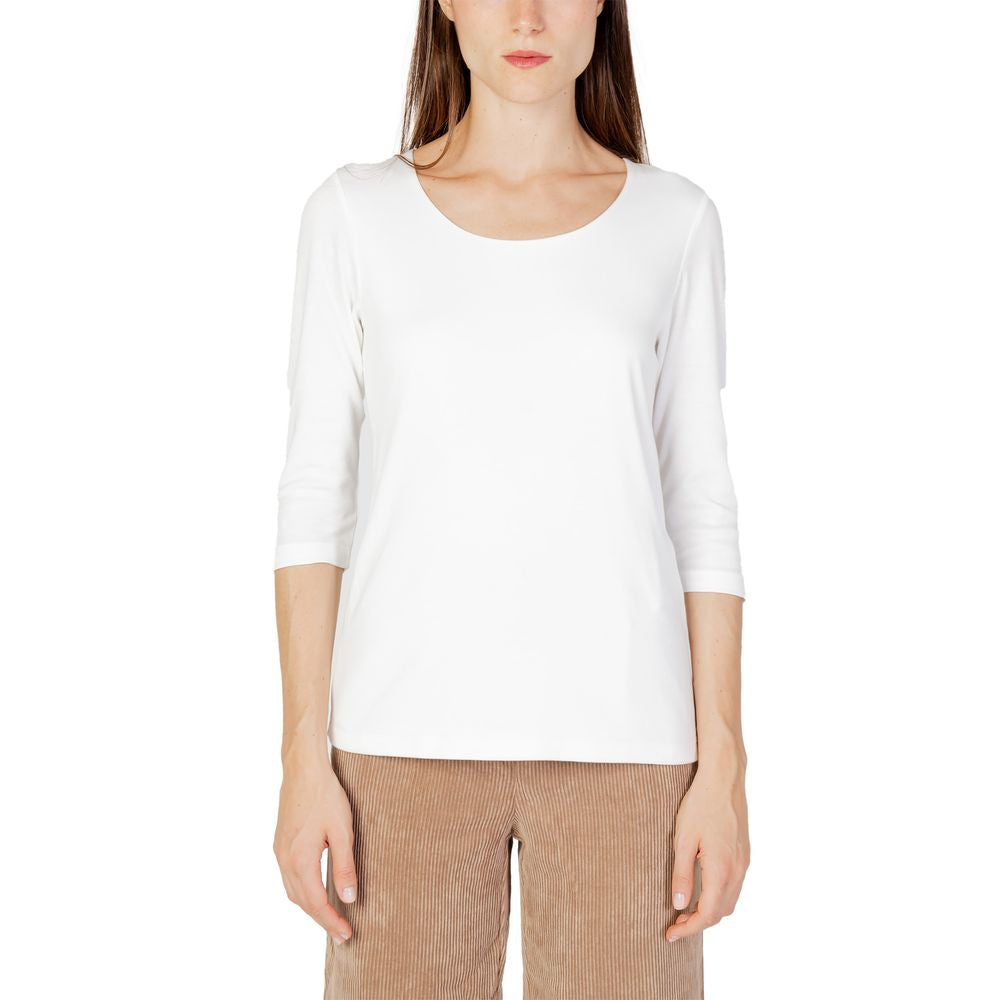 T-Shirt by Street One for women in modal & cotton cream features an edgy silhouette, meticulously detailed with a sophisticated three-quarter-sleeve; long-sleeve and round neckline for a truly edgy finish.