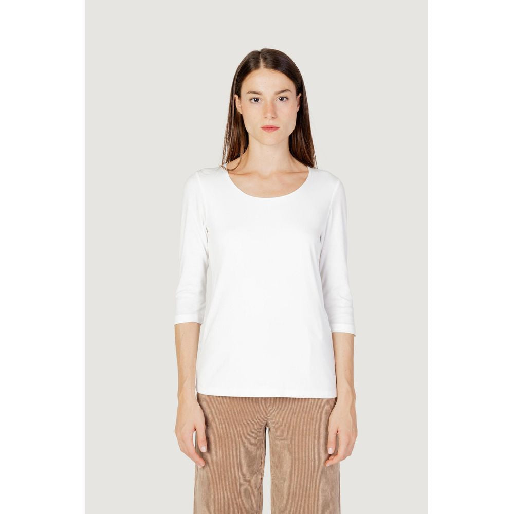 T-Shirt by Street One for women in modal & cotton cream features a plush silhouette, showcasing a sophisticated round neckline and for a truly plush finish.