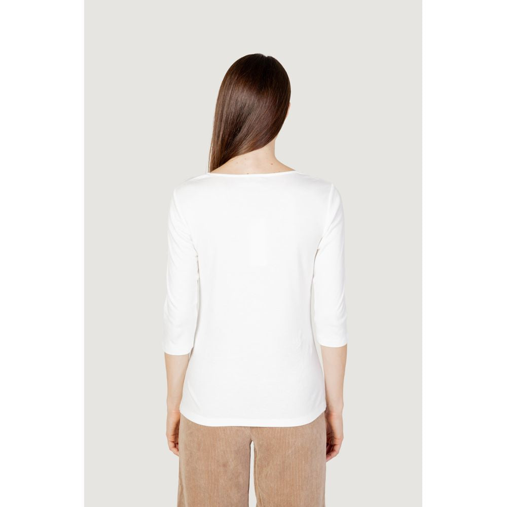 T-Shirt by Street One for women in modal & cotton cream features an edgy silhouette, meticulously detailed with a sophisticated and round neckline for a truly edgy finish.
