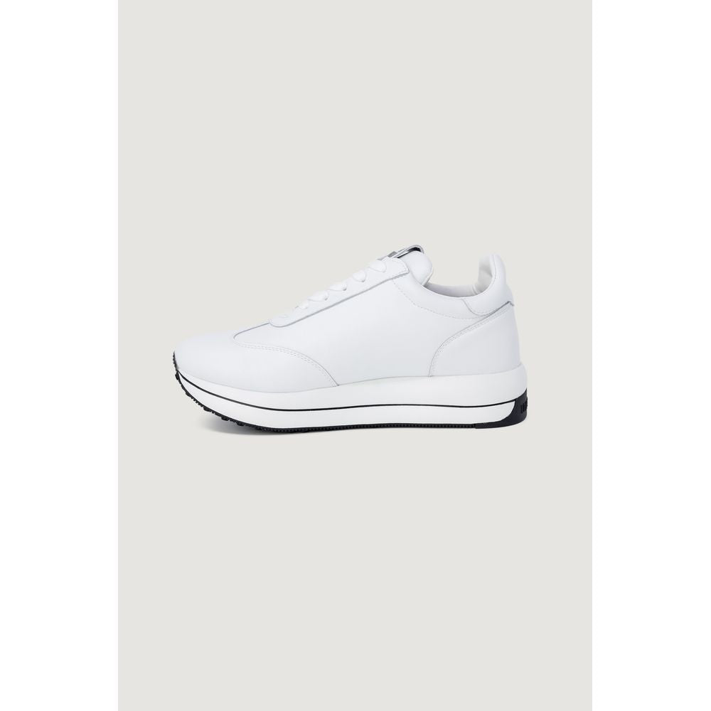 Sneakers by Love Moschino for women in synthetic leather white features an sumptuous design from the Women's Low-Top Casual Synthetic Leather Sneakers collection, highlighting a sumptuous low-top casual style for a premium, high-fashion look.