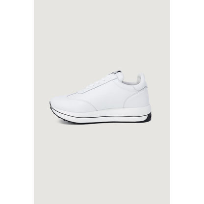 Sneakers by Love Moschino for women in synthetic leather white features an sumptuous design from the Women's Low-Top Casual Synthetic Leather Sneakers collection, highlighting a sumptuous low-top casual style for a premium, high-fashion look.